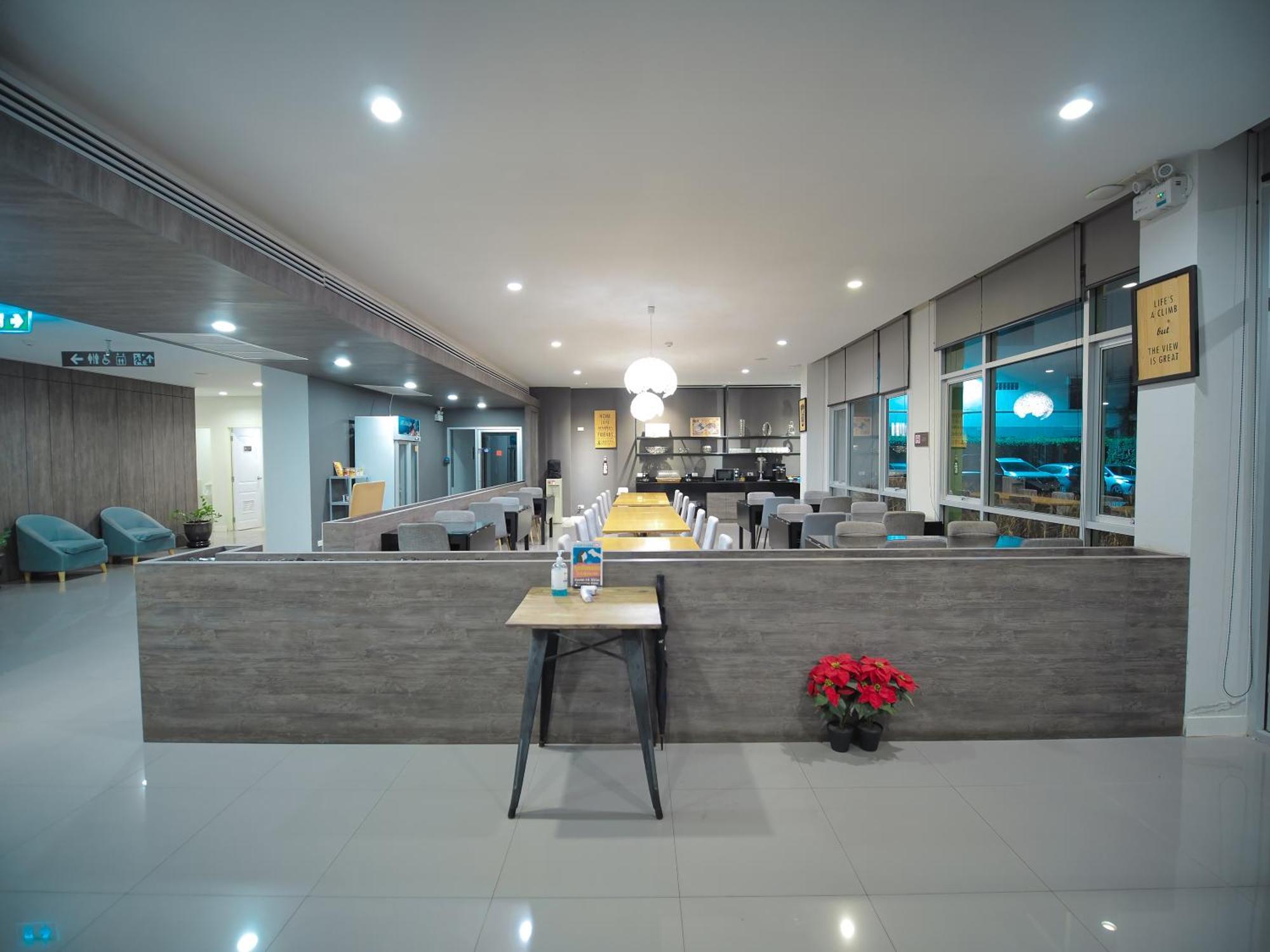 Fortune D Hotel لووي المظهر الخارجي الصورة